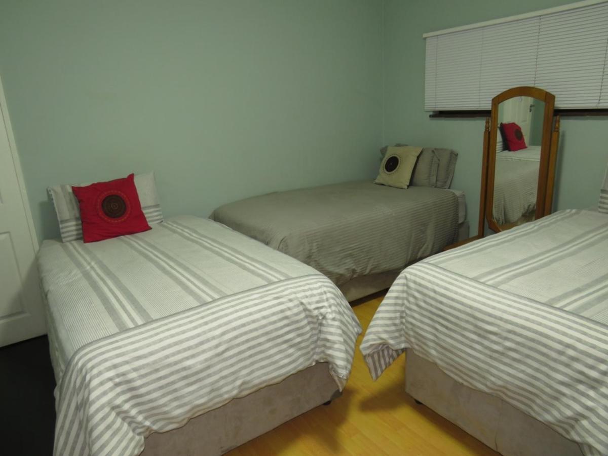 The Musafer Travel Lodge Pietermaritzburg Εξωτερικό φωτογραφία