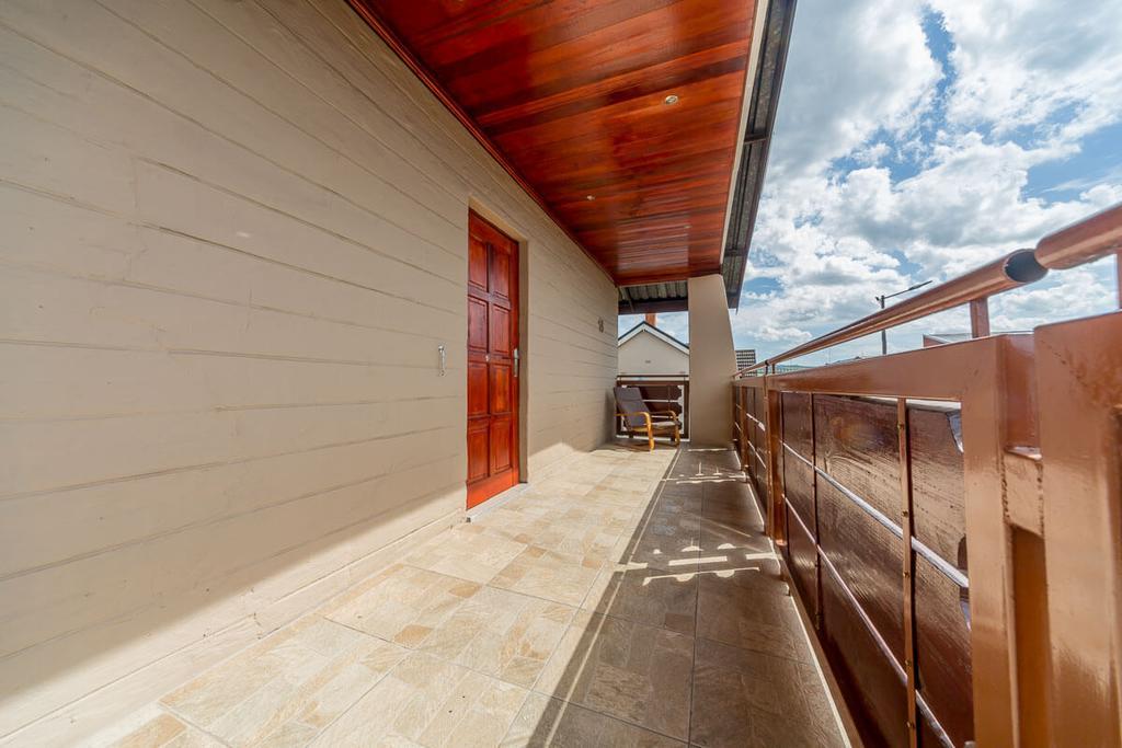 The Musafer Travel Lodge Pietermaritzburg Εξωτερικό φωτογραφία